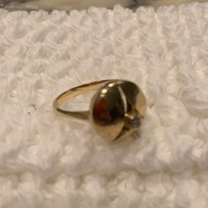 14k gold fashion ring with diamond